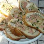 Töltött kenyér recept egy fotó, a kemencében (fotó) Töltött kenyér recept egy fotó, a sütőben
