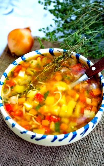zöldségleves aromás