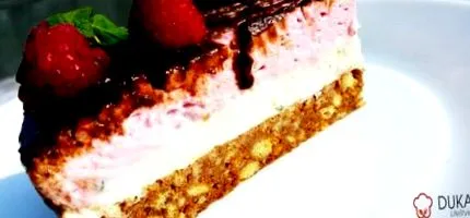 sajttorta málnával
