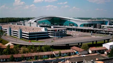 Hogyan lehet eljutni a Domodedovo Sheremetyevo és fordítva