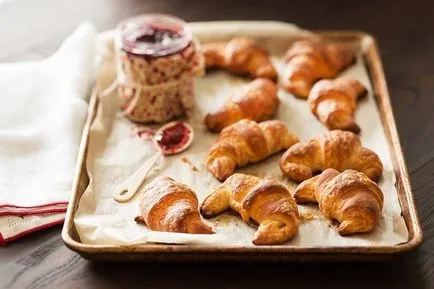 Hogyan kell sütni, ropogós francia croissant otthon recept ötletek (ropogós francia croissant) Hogyan kell sütni, ropogós francia croissant otthon recept ötletek