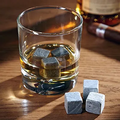 Ahogy ital Dzhek Deniels 3 helyes módszer, amellyel ivóvíz whisky (ital) Ahogy ital Dzhek Deniels 3 helyes módszer, amellyel whiskyt ivott