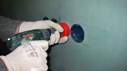 Hogyan kell csatlakoztatni a kivezető lépésről lépésre