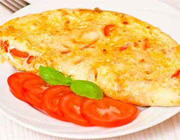 Főzni egy omlettet a tejet egy serpenyőben 3 recept (tej) Főzni egy omlettet a tejet egy serpenyőben 3 receptek