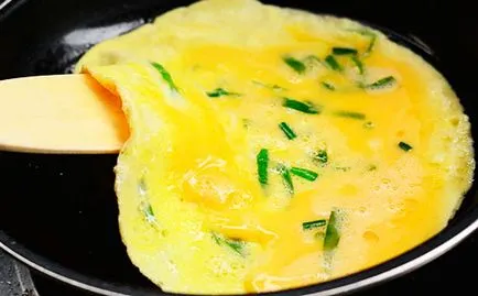 Főzni egy omlettet a tejet egy serpenyőben 3 recept (tej) Főzni egy omlettet a tejet egy serpenyőben 3 receptek