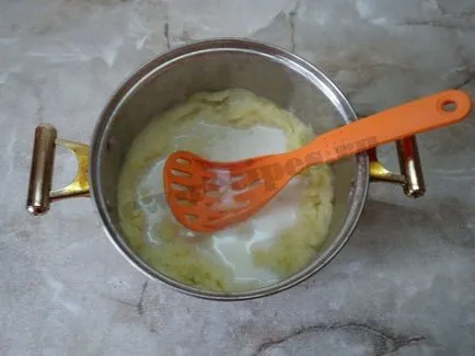 Hogyan kell főzni egy finom burgonyapürével recept fotók (burgonyapüré gyermekek számára) Hogyan kell főzni egy finom burgonyapürével recept fotók