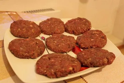 Hogyan készítsünk egy sajtburgert otthon (sajtburgert) Hogyan készítsünk egy sajtburgert otthon
