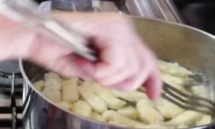 Hogyan lehet lusta pirog származó tvoroga- 5 finom receptek lépésről lépésre fotókkal
