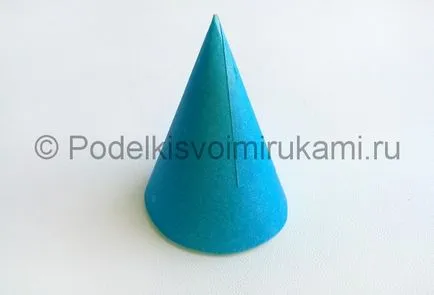 Hogyan készítsünk egy babát papírból