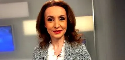 szüleit kell