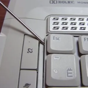 Hogyan lehet eltávolítani a billentyűzet a laptop - jobb, saját kezűleg, a kulcs (notebook) Hogyan lehet eltávolítani a billentyűzet a laptop - jobb, saját kezűleg, a legfontosabb