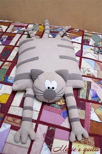Hogyan kell varrni egy párnát-cat