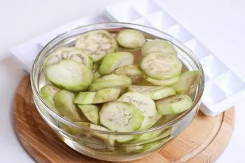 Hogyan befagyasztására padlizsán - egy recept lépésről lépésre fotók