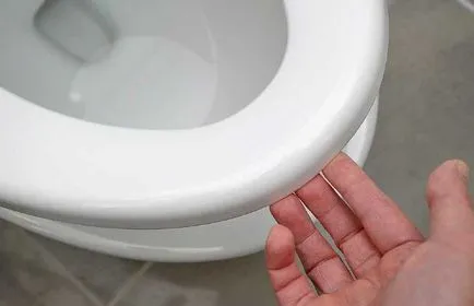 Rögzítése az ülés hogy távolítsa el a fedelet a WC, javítási emelő, installáció, videó, javítás WC-ülőke
