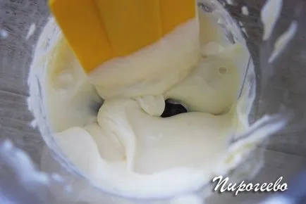 Tejszín és sűrített tej recept fotó (olaj) Tejszín és sűrített tej recept egy fotó