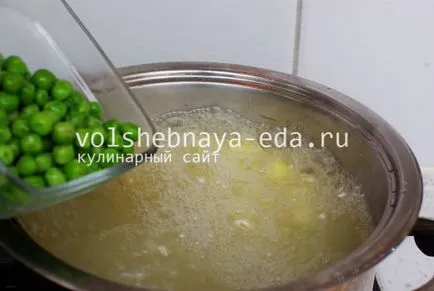 csirke galuskával