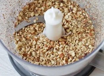 Csirke pörkölt gránátalma leve, mint egy szakács - egy bevált recept lépésről lépésre képekkel a finom