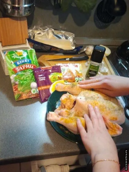 Csirkét a sütőbe, a recept egy fotót