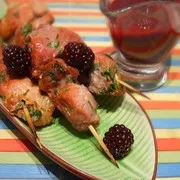 A legjobb receptek, hogyan lehet savanyú a shish kebab nyársat sertés, csirke, hal, pulyka