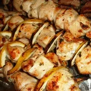 A legjobb receptek, hogyan lehet savanyú a shish kebab nyársat sertés, csirke, hal, pulyka
