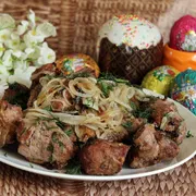 A legjobb receptek, hogyan lehet savanyú a shish kebab nyársat sertés, csirke, hal, pulyka