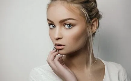 Fény make-up, ami szükséges minden nap, és hogyan kell alkalmazni