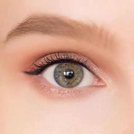 Fény make-up 30 fotó és lépésről lépésre