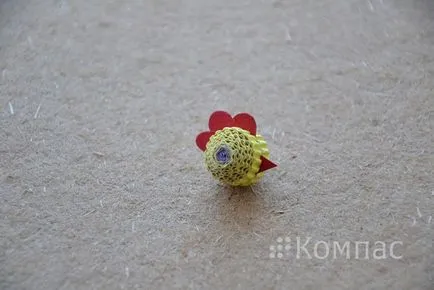 Mesterkurzus csirke készült hullámpapír a technika Quilling, a Nemzeti Szövetség és a Nemzetközi Kreatív