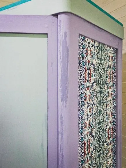 Mesterkurzus Maria talmachevoy átalakítja a régi szekrény segítségével decoupage technikával (építészet) Mesterkurzus Maria talmachevoy átalakítja a régi szekrény segítségével decoupage technikával