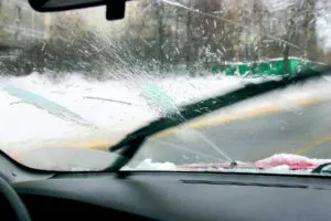 Függetlenül attól, hogy lehet használni a víz helyett szélvédő folyadékot