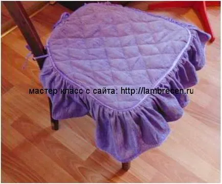 Cape egy széken, kezét, függönyök, karnisok, lakástextíliák a kezével (fedelet a szék) Cape egy széken, kezét, függönyök, karnisok, lakástextíliák saját kezűleg