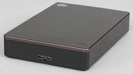 Felülvizsgálata és tesztelése hordozható külső merevlemez Seagate biztonsági plusz 5 TB-os kapacitással álló (felülvizsgálat) Felülvizsgálata és tesztelése hordozható külső merevlemez Seagate biztonsági plusz 5 TB álló tartályok