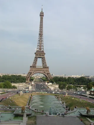Paris hiszen 