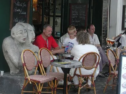 Paris hiszen 