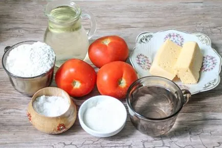 Pite-bombák paradicsommal és sajttal - a működési és költségvetési! (Búzaliszt olaj) Pite-bombák paradicsommal és sajttal - a működési és költségvetési!