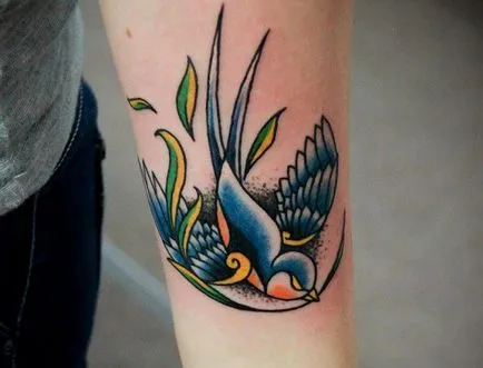 Megfelelő Tattoo érték formájában egy madár (12 fotó)