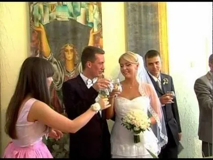 Egyszerű esküvői frizura, hogyan kell csinálni, vegye fel ruhákat, meghívók, előkészíti a script (frizura) Egyszerű esküvői frizura, hogyan kell csinálni, vegye fel ruhákat, meghívók, előkészíti a forgatókönyvet