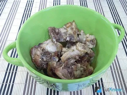 A recept a csirkét egy fazék zöldségekkel (recept) Recept csirke zöldségeket egy bankot