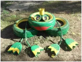 Kerti figurák a gumiabroncs a kezével (immunizációs séma) Kerti figurák a gumiabroncs a kezével