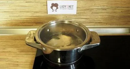 Saláta aszalt szilva, csirke és gomba - recept fotókkal