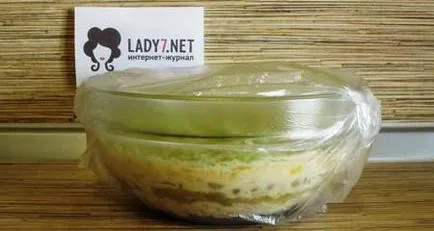 Saláta aszalt szilva, csirke és gomba - recept fotókkal