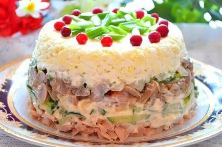 Saláta csirkével és gombával receptek lépésről lépésre képek (saláta gombával és gombával csirke recept) Saláta csirkével és gombával receptek lépésről lépésre fotók