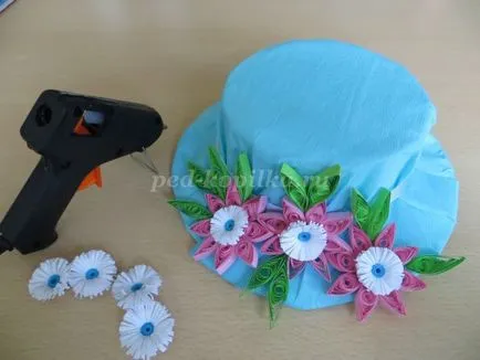 Egy kalap papírból kezeddel (hat) Egy kalap papírból saját kezűleg