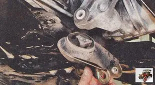 Ki- és beszerelése a motor az autó Ford Focus 2