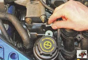 Ki- és beszerelése a motor az autó Ford Focus 2