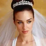 Menyasszonyi frizura a tiara (koronát) Menyasszonyi frizura a tiara