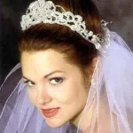 Menyasszonyi frizura a tiara (koronát) Menyasszonyi frizura a tiara
