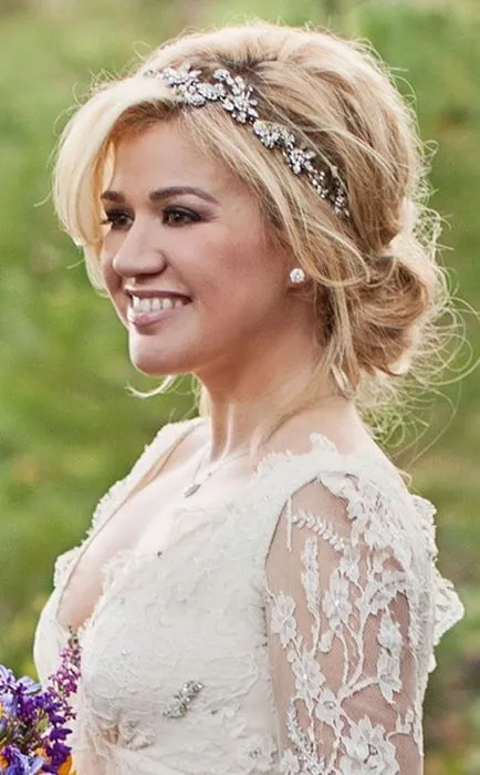 Menyasszonyi frizura a tiara 2017 képek (31 db) video