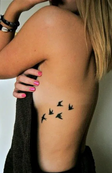Tattoo madarak - vagyis a tetoválás vázlatok és fényképek (madarak) Tattoo madarak - vagyis a tetoválás minták és képek