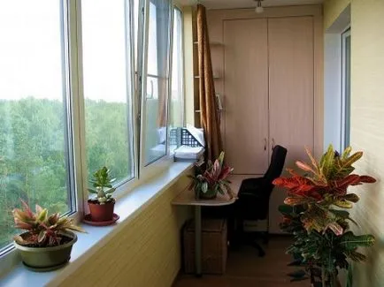 Meleg loggia saját kezűleg a választott anyagok és szerelési